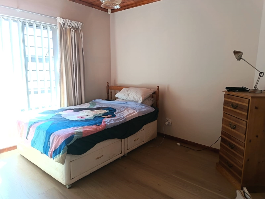 To Let 2 Bedroom Property for Rent in Wavecrest Eastern Cape